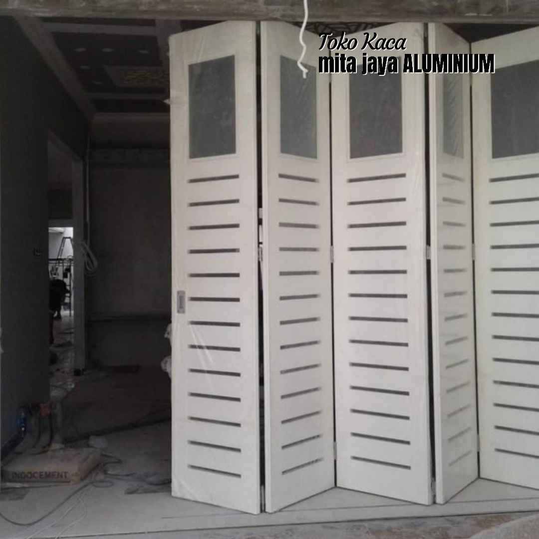 Harga Pintu Garasi Aluminium Lipat di Mustika Jaya Bekasi