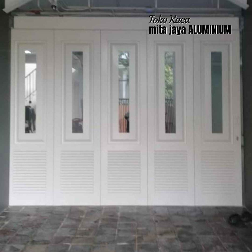 Harga Pintu Garasi Aluminium Lipat di Jatinegara, Jakarta Timur