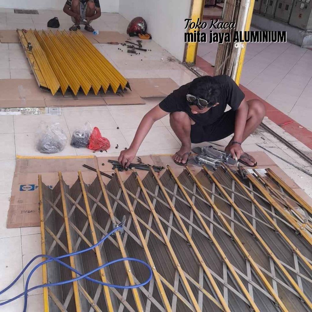 Harga Pintu Folding Gate Aluminium di Kranji Bekasi Barat