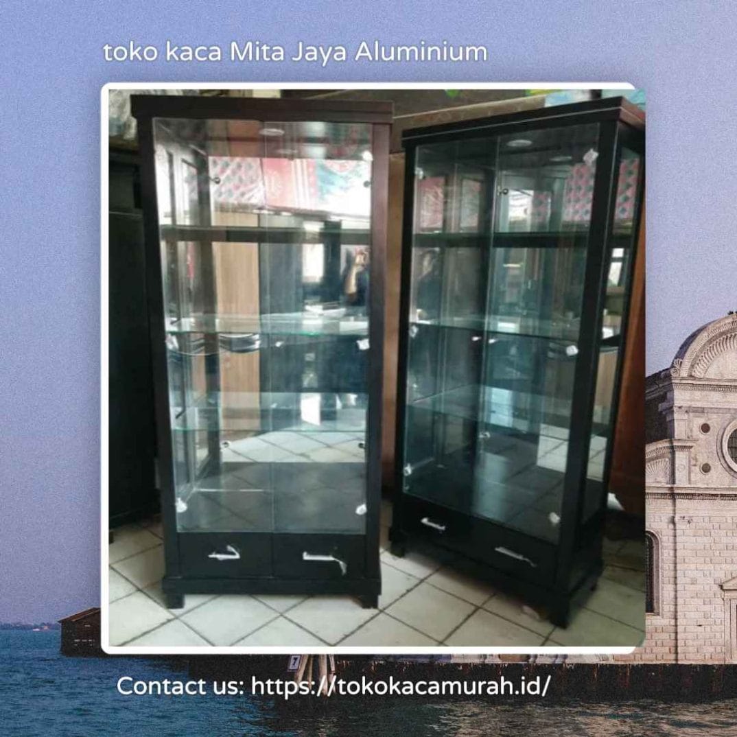 Jual Lemari Kaca Hias Aluminium Minimalis di Bekasi