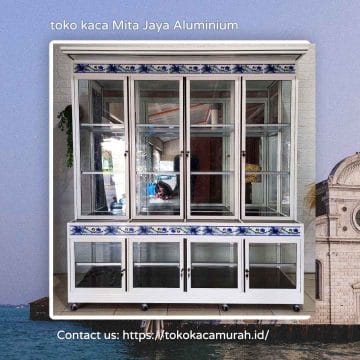 Lemari Kaca Hias Aluminium Custom di Bekasi
